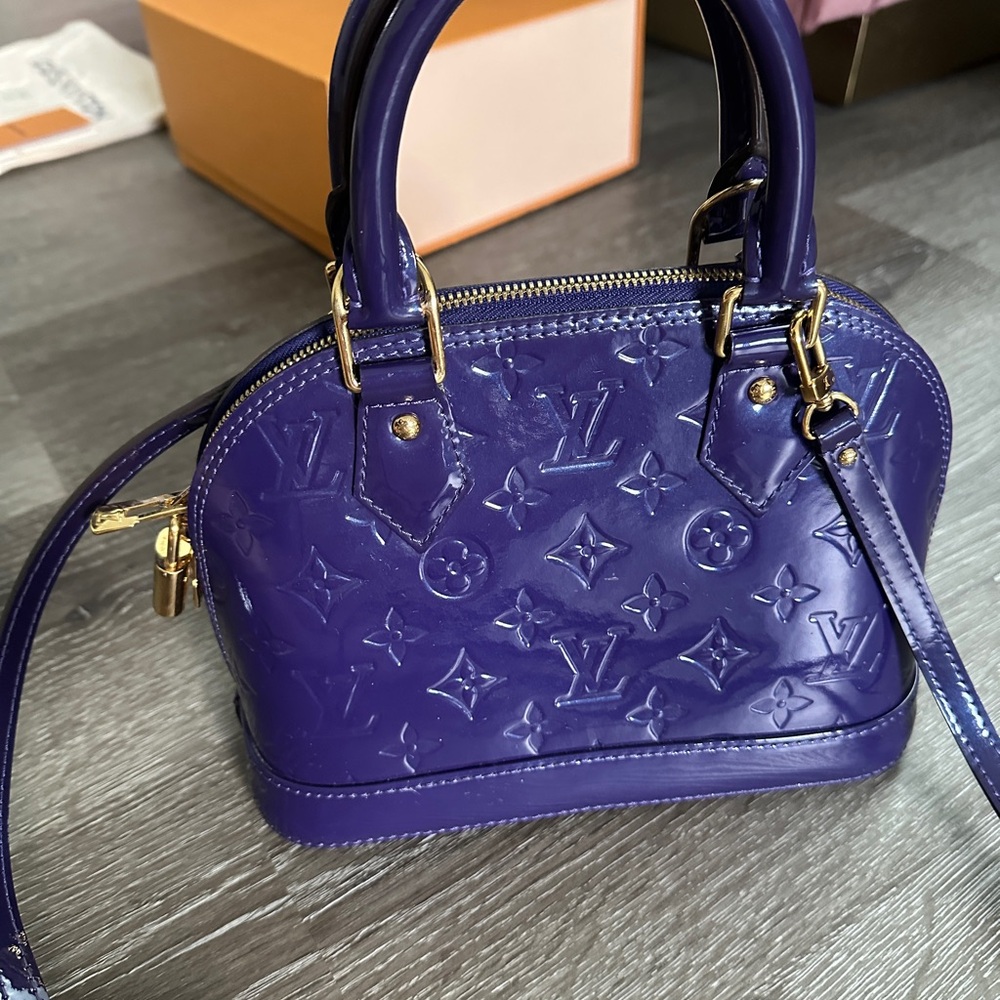 Louis Vuitton Alma BB Monogram Vernis Bag - Picture 12 of 16